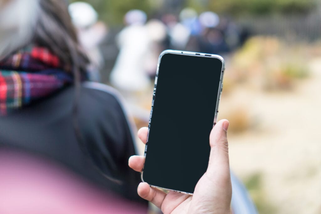 Jak pobrać muzykę na iPhone? Sprawdzone metody
